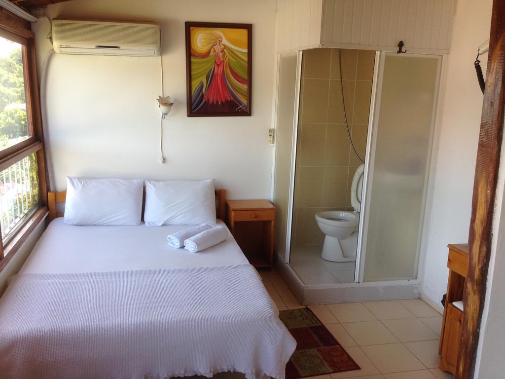 Ferah Hostel Monica'S Place Fethiye Kültér fotó