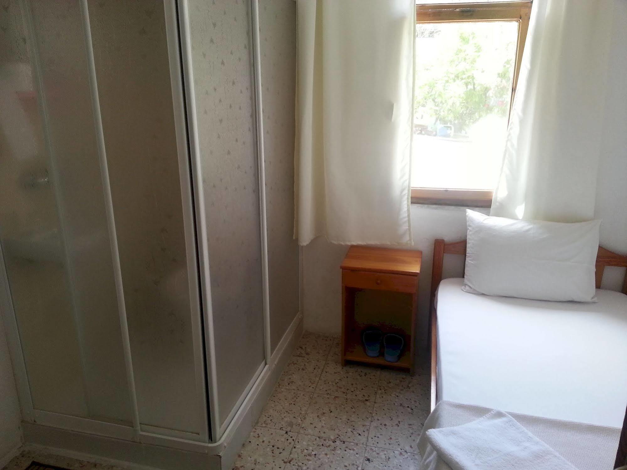 Ferah Hostel Monica'S Place Fethiye Kültér fotó